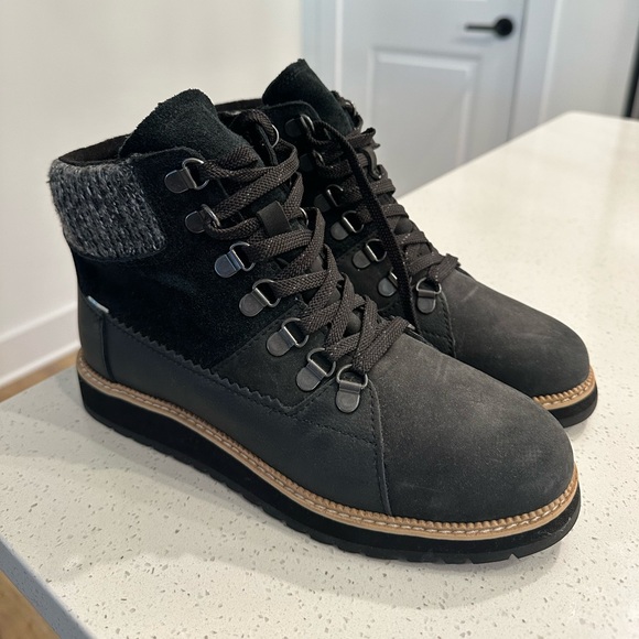 TOMS Women’s Booties - Picture 1 of 6